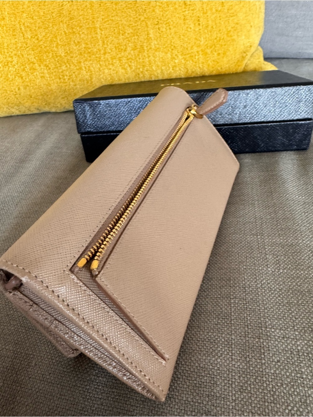 Prada Saffiano Fiocco Bow Continental Wallet Cammeo - Picture 11 of 14